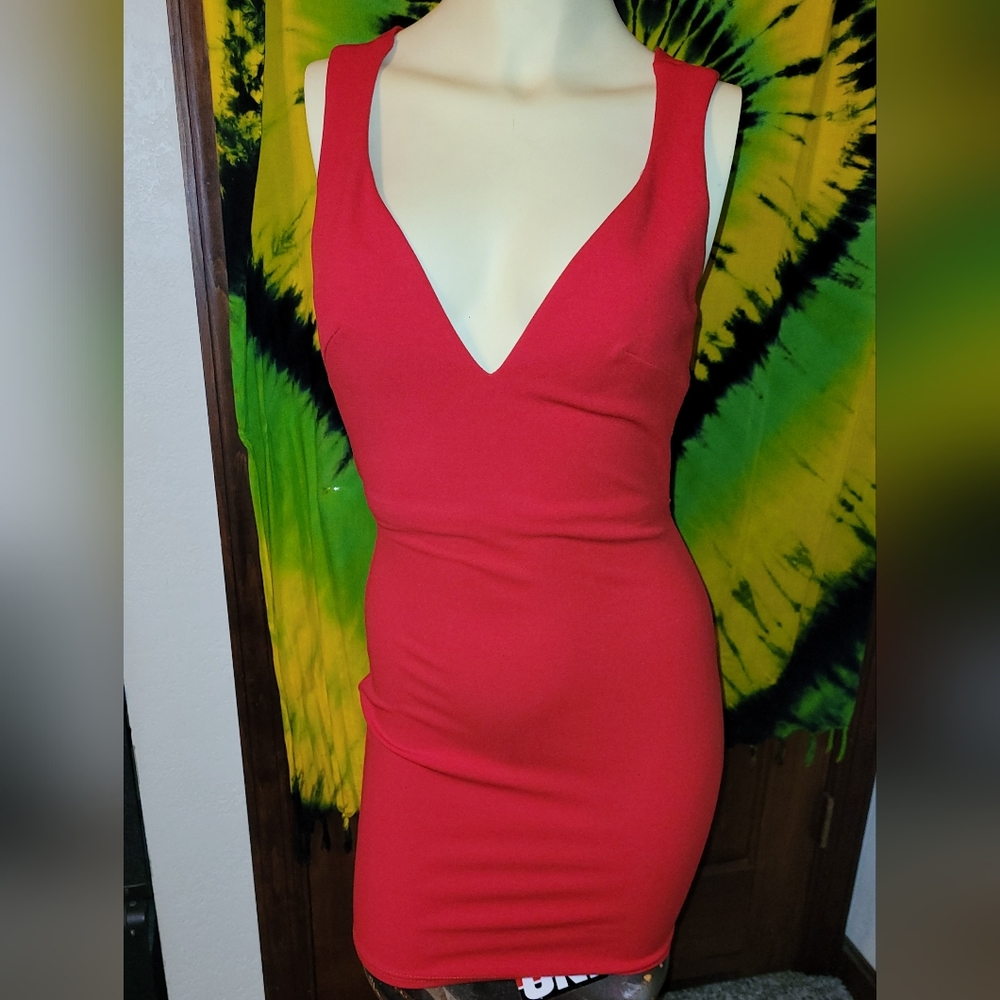 Windsor bodycon, cage back dress